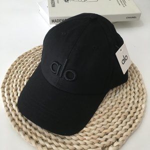ALO hat black